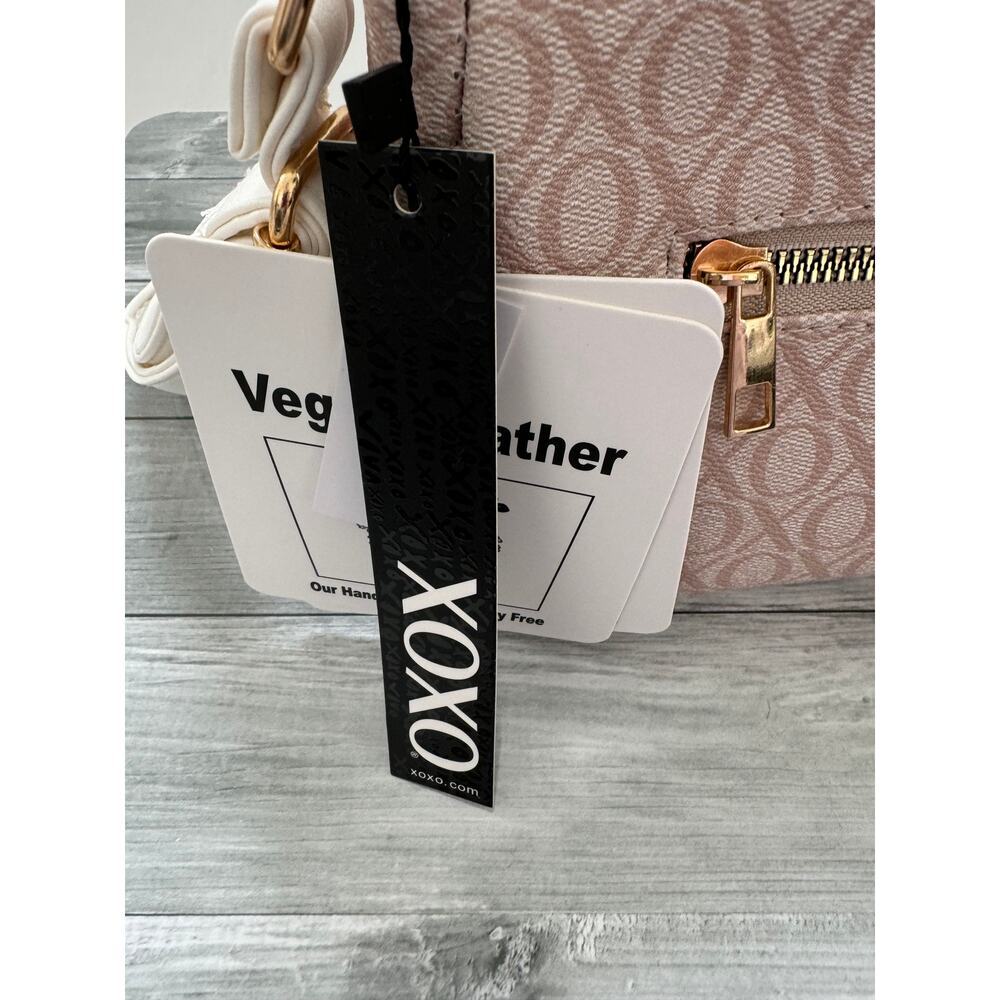 XOXO Vegan Leather Crossbody Bag With Adjustable Strap & Gold Accents - Picture 5 of 7
